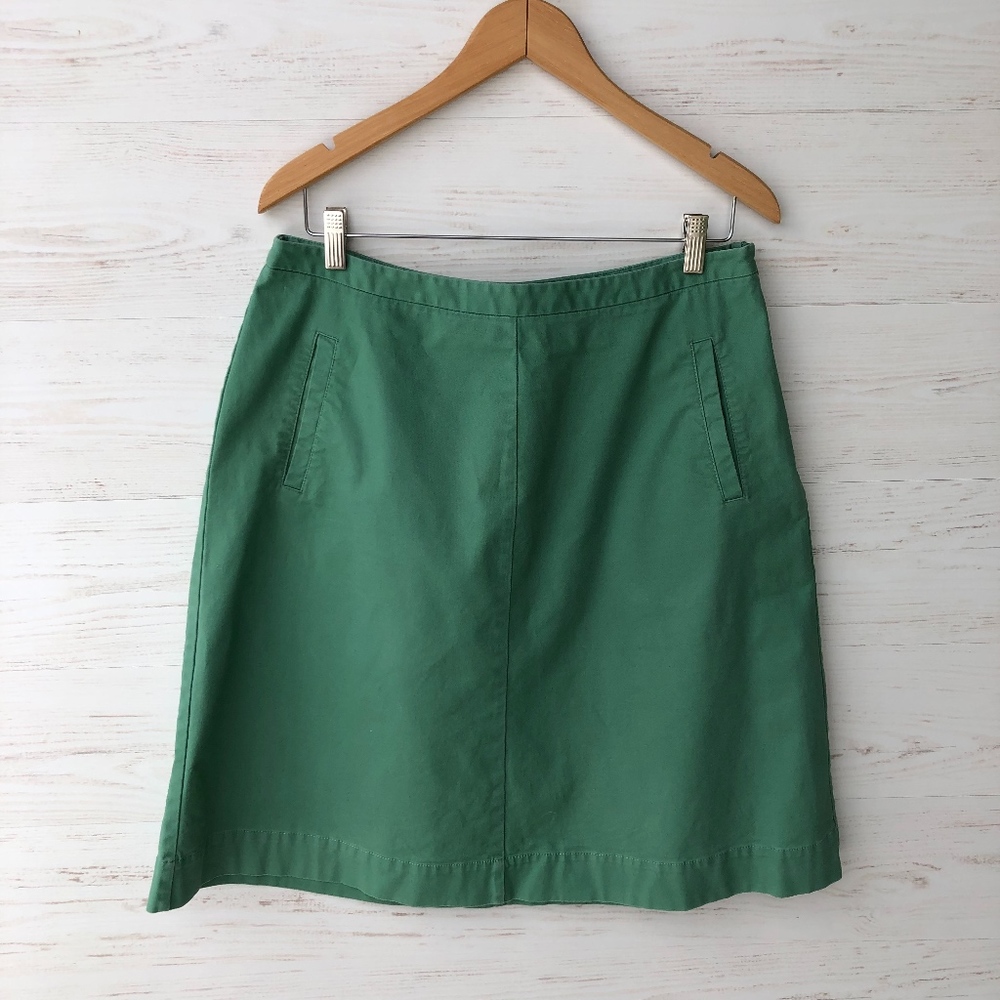Boden Chino skirt in green 10